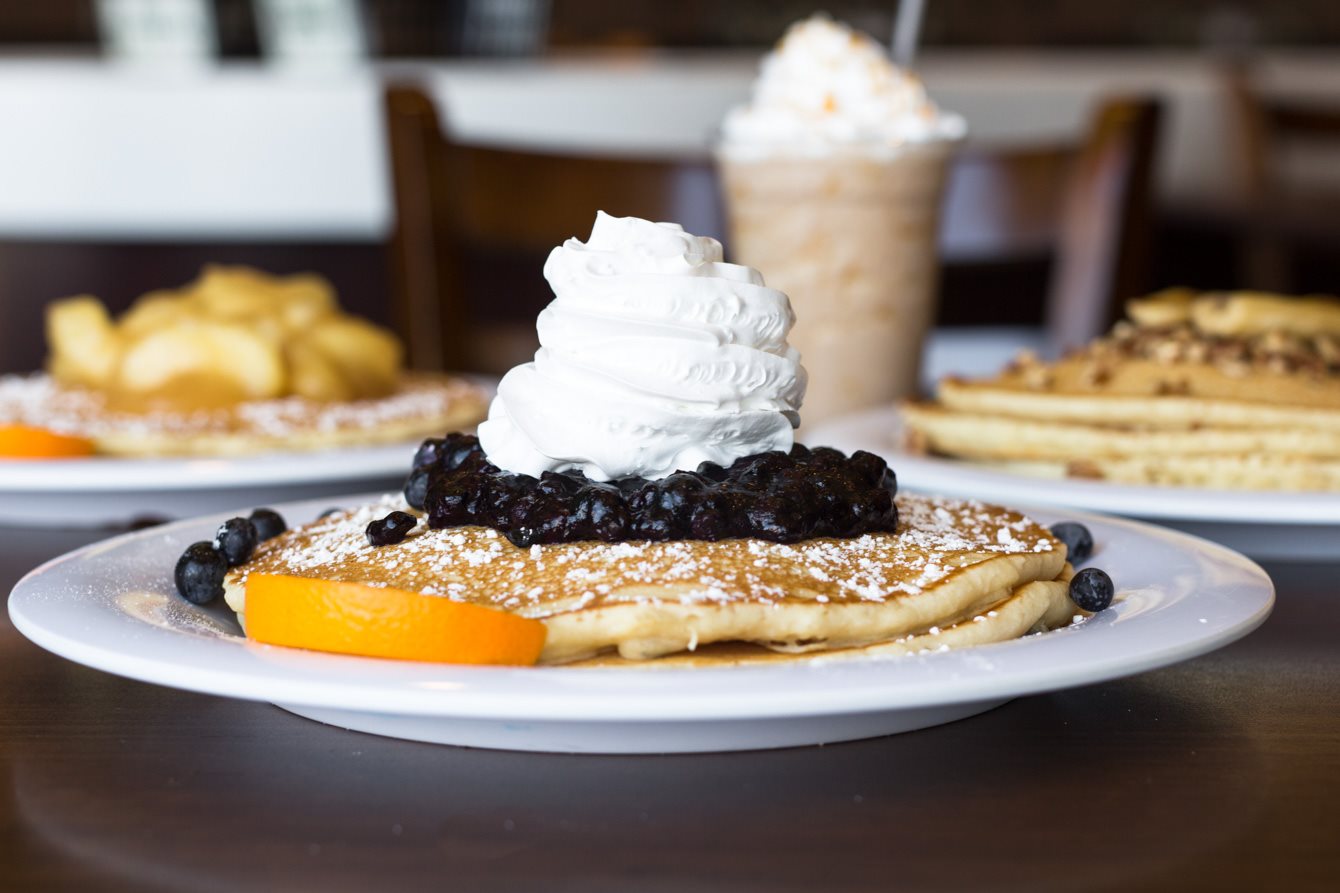 Gourmet pancakes, crepes, omelettes & sweets galore - Breakfast